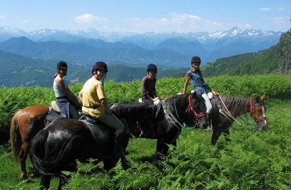 rando cheval pyrenees ado | Destinations Cheval