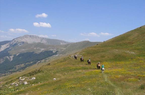 randonne equestre massif monges | destinations cheval