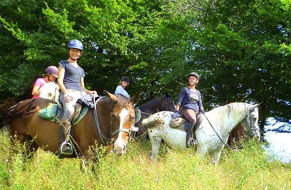 stage d'initiation à cheval dans le gers