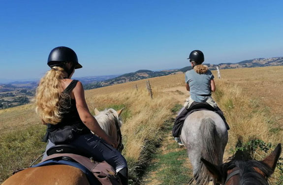 ardeche cheval randonnee