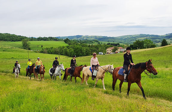 randonnee equestre ardeche