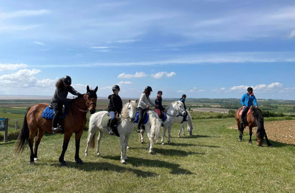 sejour equestre charente