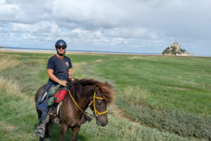 Randonnée à cheval de la Bretagne au Mont-Saint-Michel